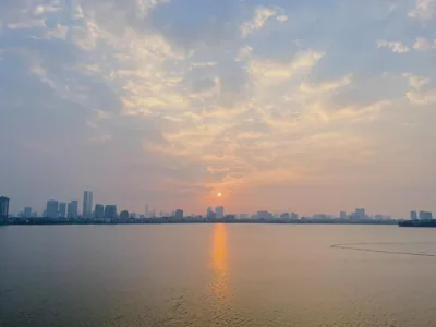 Hanoi Home 2 - Lake View Apartment – Photos 12