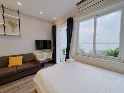 Studio with Lake View — Hanoi Home 2 - Lake View Apartment
